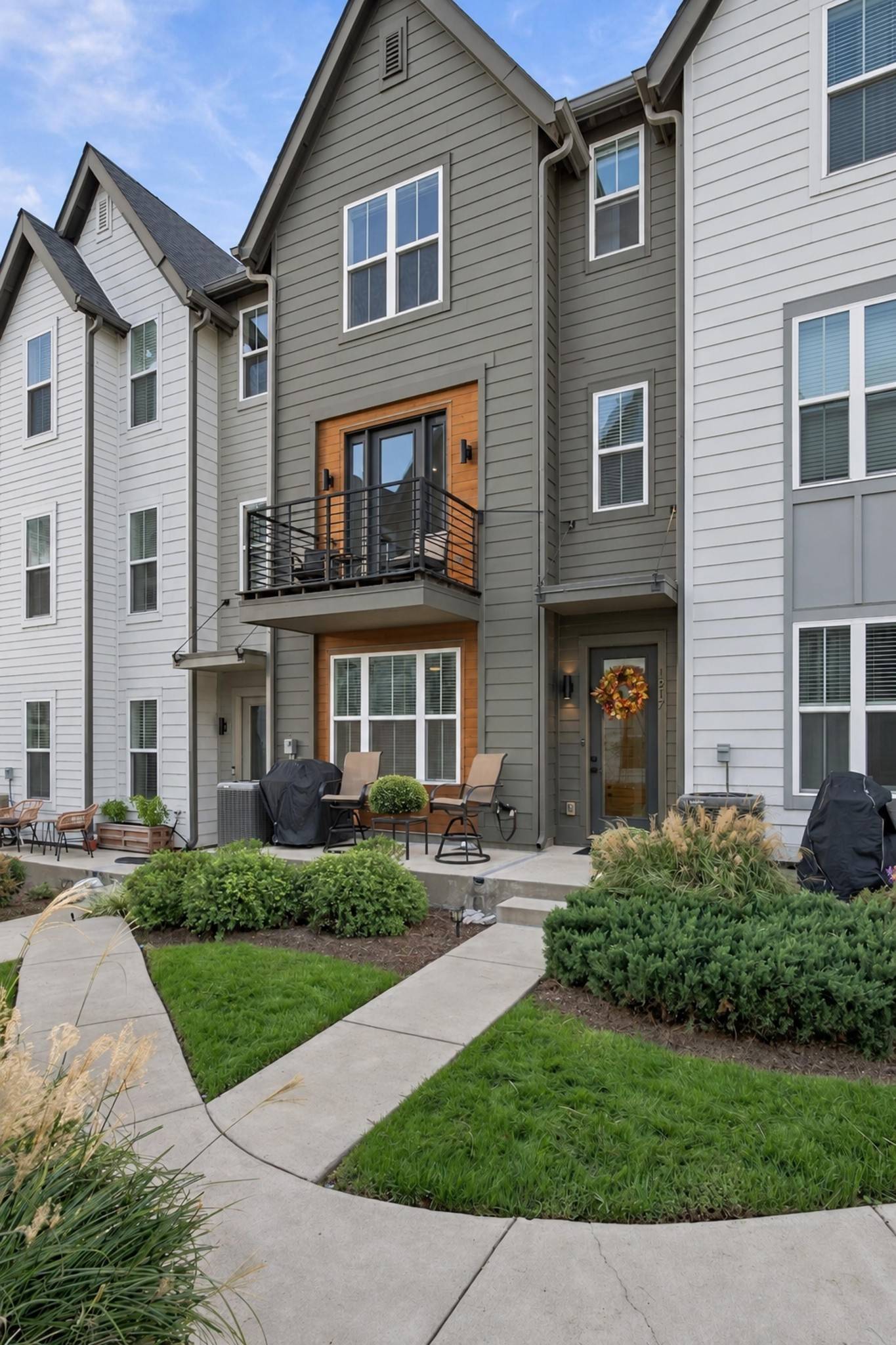 1217 Nations Dr, Nashville, TN 37209
