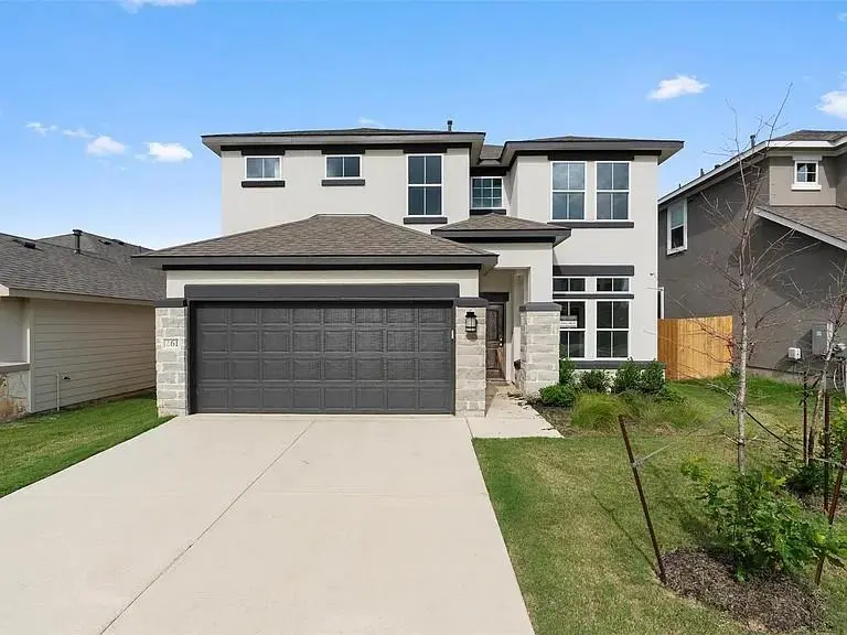 129 Arena DR, Liberty Hill, TX 78642