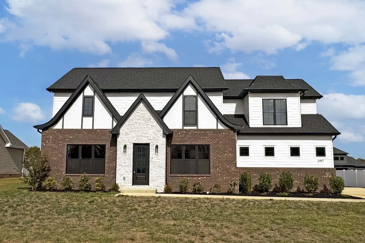 2457 Ellsworth Dr, Clarksville, TN 37043