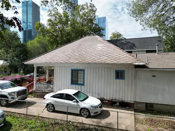 906 E 2nd ST, Austin, TX 78702