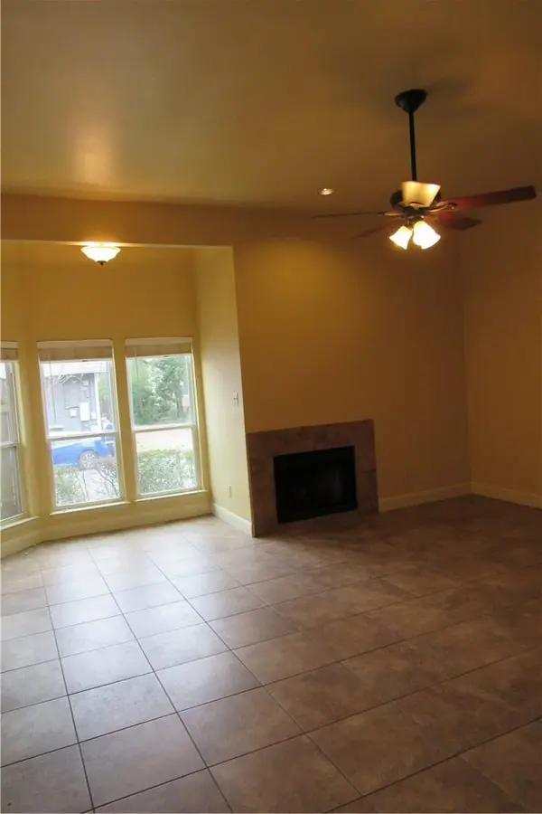 808 W 29th ST #101, Austin, TX 78705