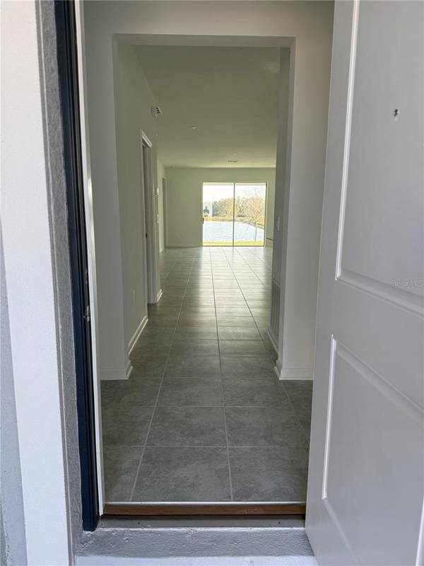 1281 DEEPWATER CIR, Eagle Lake, FL 33839