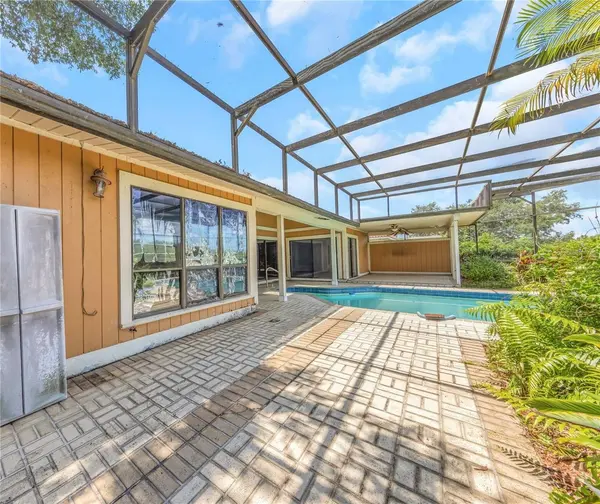7448 17TH LN NE, St Petersburg, FL 33702