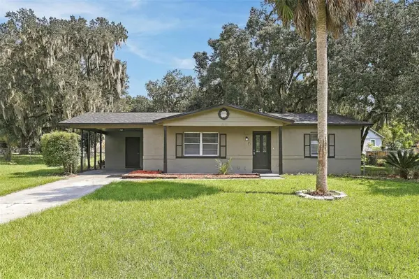 2909 N PINEWAY DR, Plant City, FL 33566