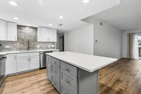 13200 W Heiden CIR #2101, Lake Bluff, IL 60044