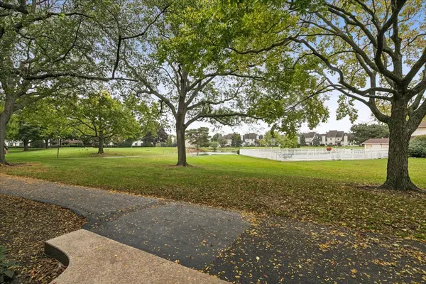 13200 W Heiden CIR #2101, Lake Bluff, IL 60044