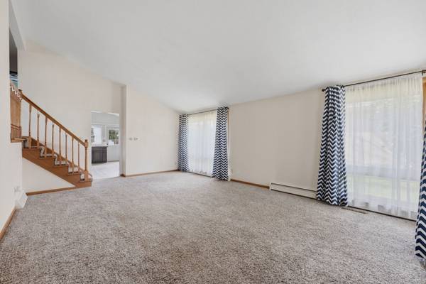 4224 34th Avenue PL, Moline, IL 61265