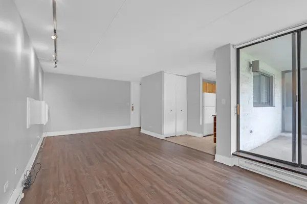 322 W Miner ST #1C, Arlington Heights, IL 60005