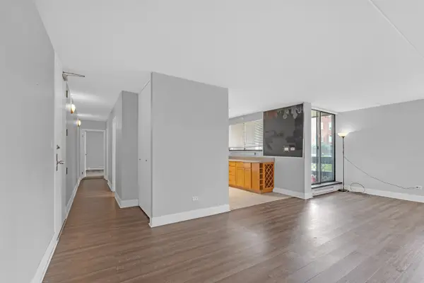 322 W Miner ST #1C, Arlington Heights, IL 60005