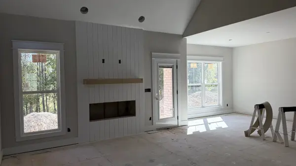 179 Young Lane, Pleasant View, TN 37146