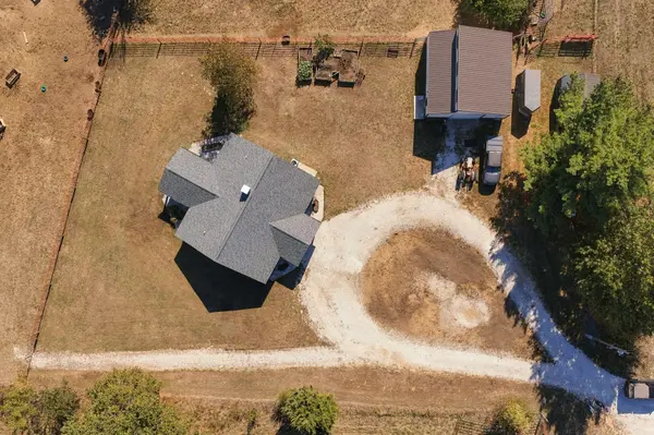 20642 &000 E 1650 RD, Stockton, MO 65785