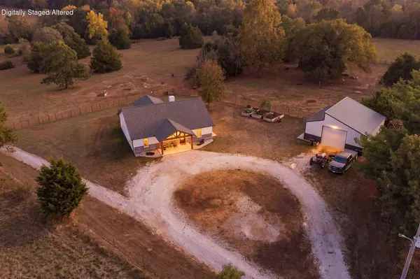 20642 E 1650 RD, Stockton, MO 65785