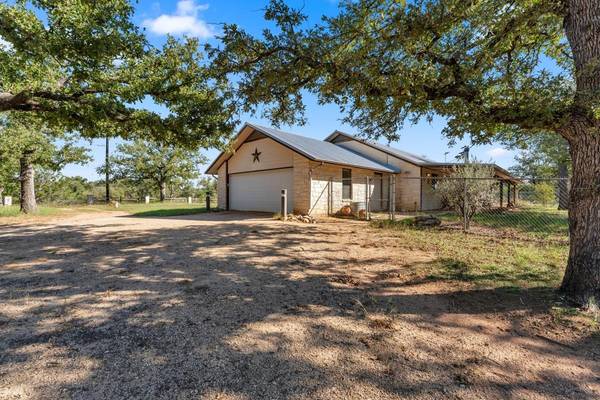 107 Saddle Horn DR, Burnet, TX 78611