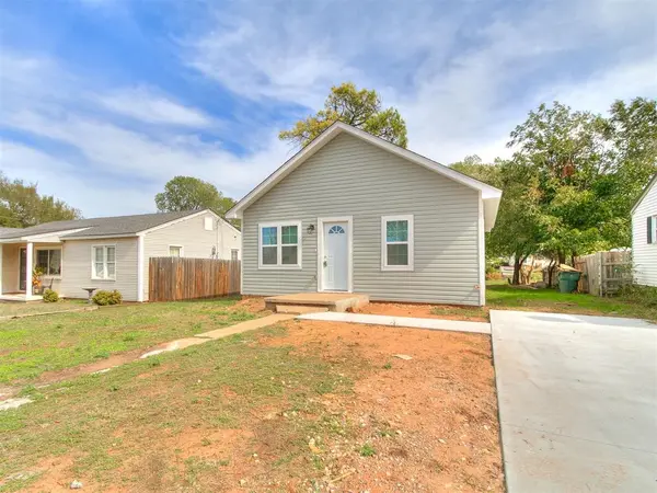 1605 S 13th ST, Chickasha, OK 73018