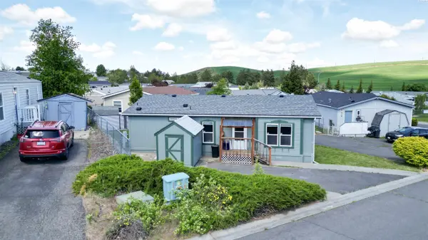 260 NW Golden Hills #63, Pullman, WA 99163