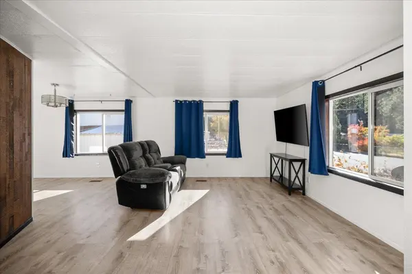 1219 S Dishman Rd, Spokane Valley, WA 99206