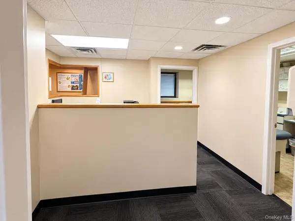 9422 59th AVE #E1, Elmhurst, NY 11373
