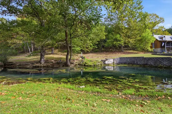 320 Leawood DR, Sparta, MO 65753