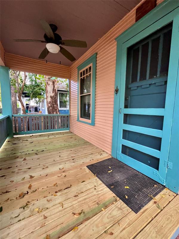 1208 Taylor ST, Austin, TX 78702
