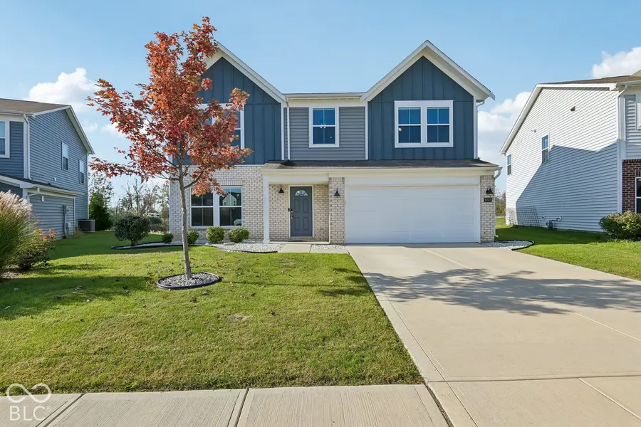 9707 Violet CIR, Indianapolis, IN 46239