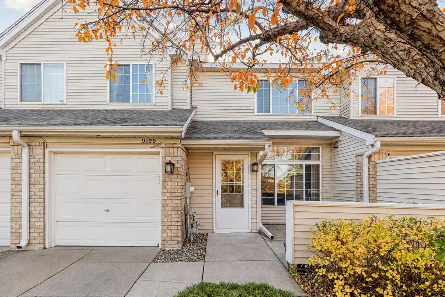 9199 Troon CT, Woodbury, MN 55125