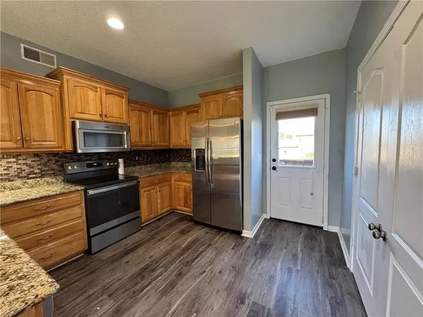 2104 Garfield AVE, Kansas City, MO 64127