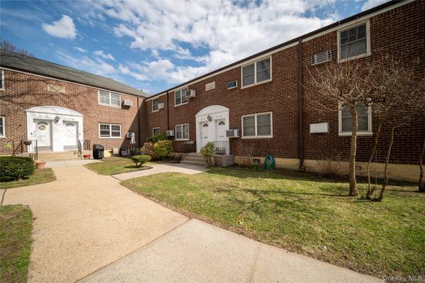 25167 61st AVE #693, Little Neck, NY 11362