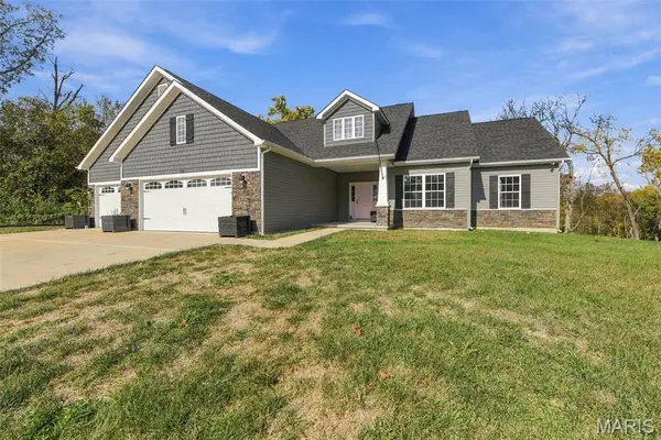 153 Arundel DR, Troy, MO 63379
