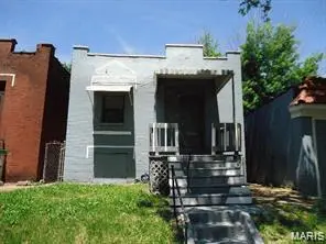 4203 E Lexington AVE, St Louis, MO 63115