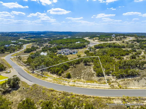 1761 Paradise PKWY, Canyon Lake, TX 78133