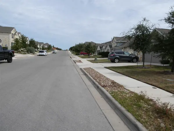512 PANZANO DR, Georgetown, TX 78628