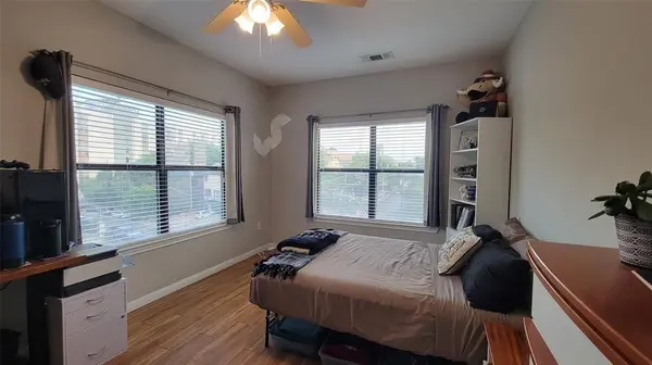 2502 Leon ST #404, Austin, TX 78705