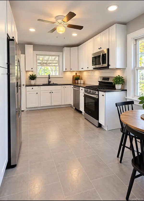 27 Waring RD, Newburgh, NY 12550