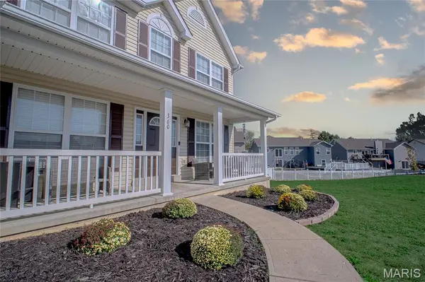 360 Waterford CT, Troy, MO 63379