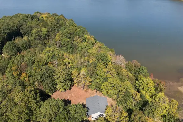 24 Charlsie Ln, Stewart, TN 37175