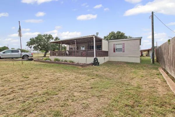 101 Red Dog RD, Tow, TX 78672