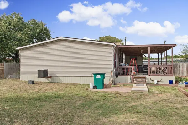 101 Red Dog RD, Tow, TX 78672