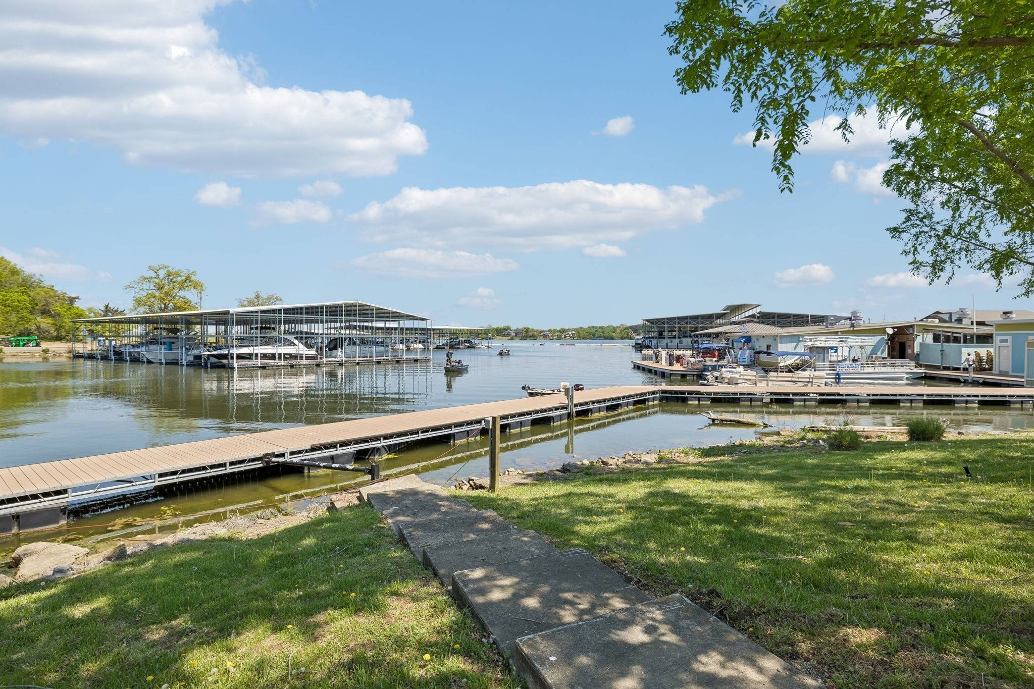 1806 Riverside Rd, Old Hickory, TN 37138