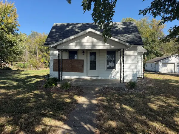17582 State Highway 96, Rockport, IL 62370