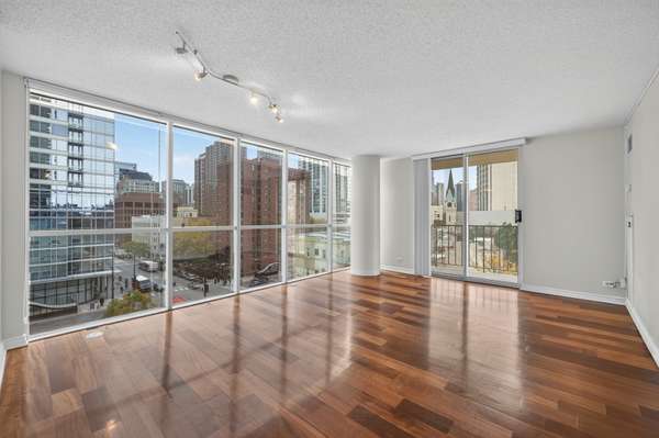 1212 N LaSalle ST #601, Chicago, IL 60610