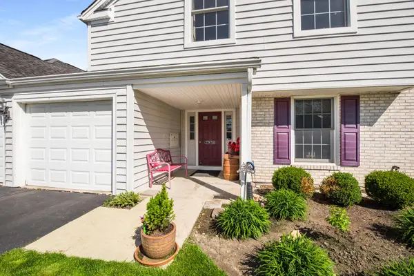 27710 W Windermere RD, Winfield, IL 60190