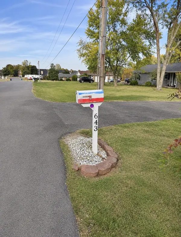 643 Rampart Ln, Murfreesboro, TN 37128