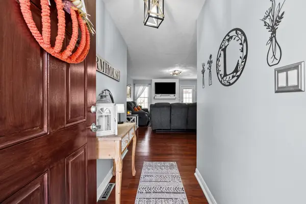 423 Kelsey Dr, Clarksville, TN 37042