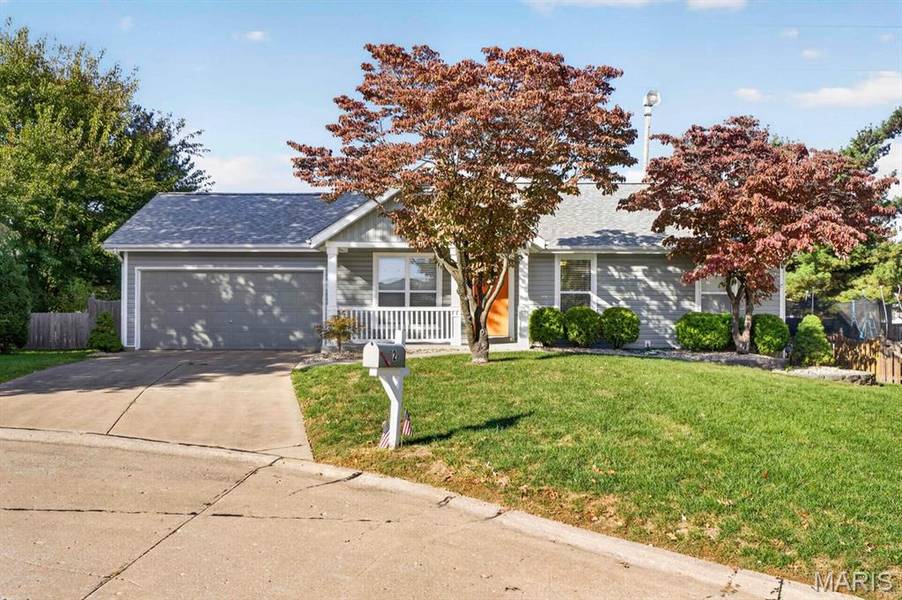 2 Bald Hill CT, St Peters, MO 63304