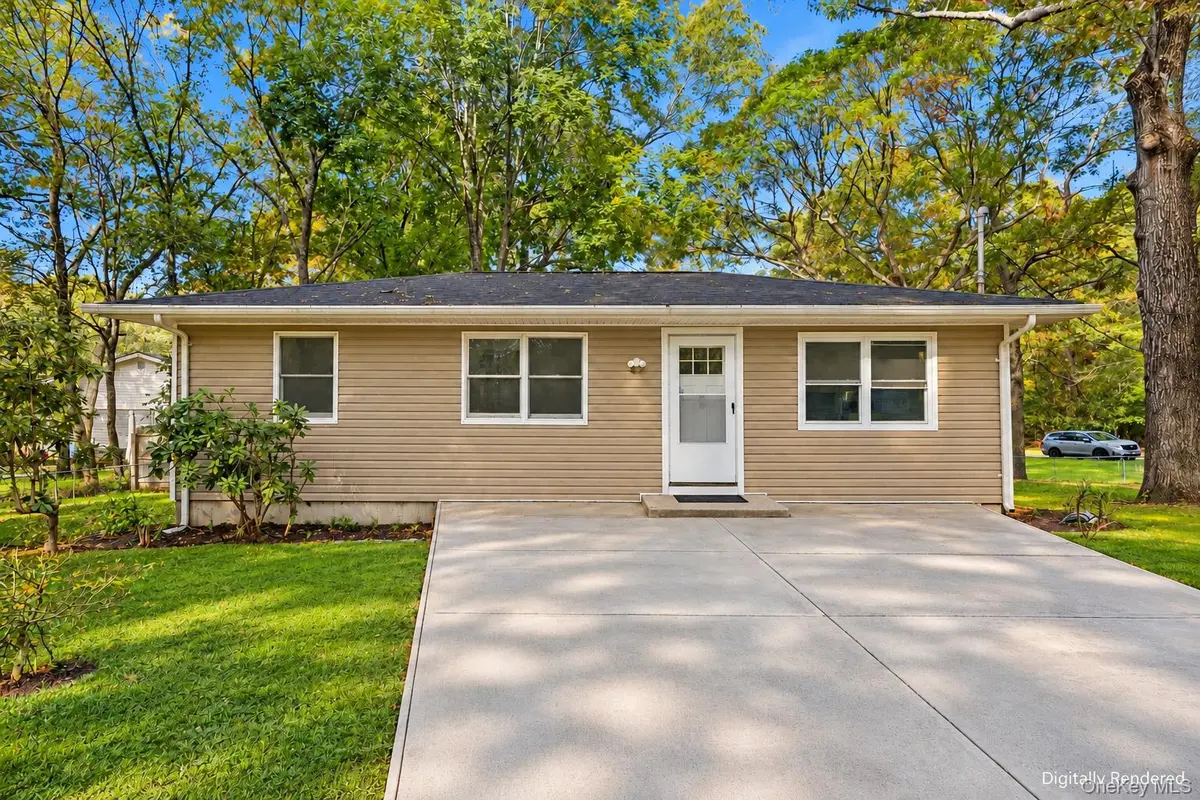 141 Suffolk AVE, Flanders, NY 11901