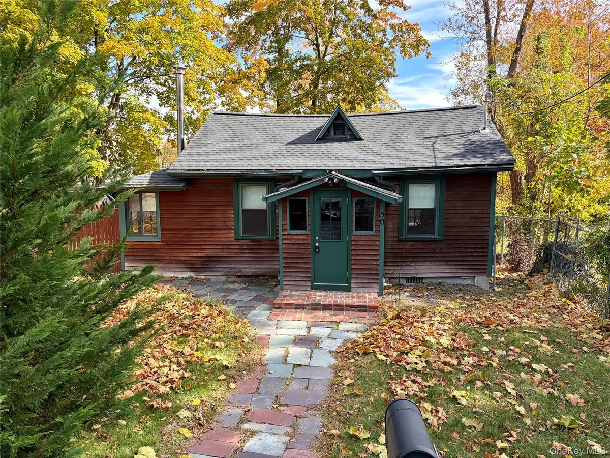 50 Forest LN, Yorktown Heights, NY 10598