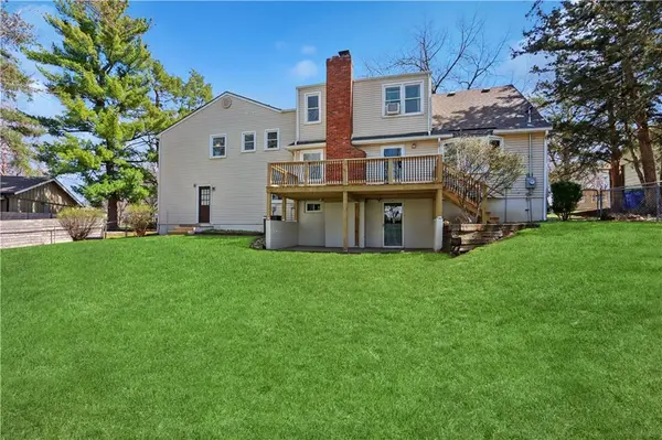 8738 Horton ST, Overland Park, KS 66207