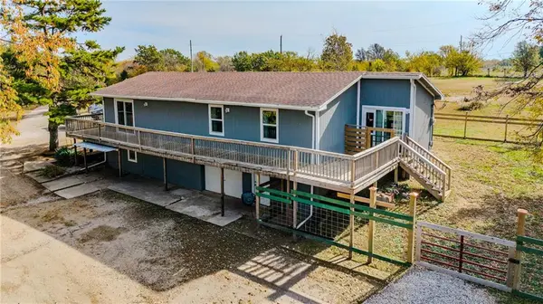 964 NW State Route 13 HWY, Warrensburg, MO 64093