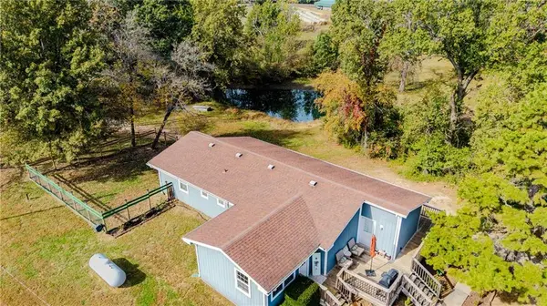 964 NW State Route 13 HWY, Warrensburg, MO 64093