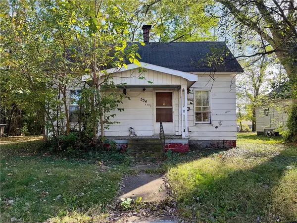 534 E Lee ST, Nevada, MO 64772
